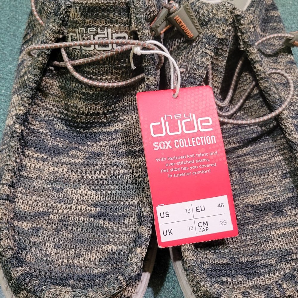 Hey Dudes shoes new with tags